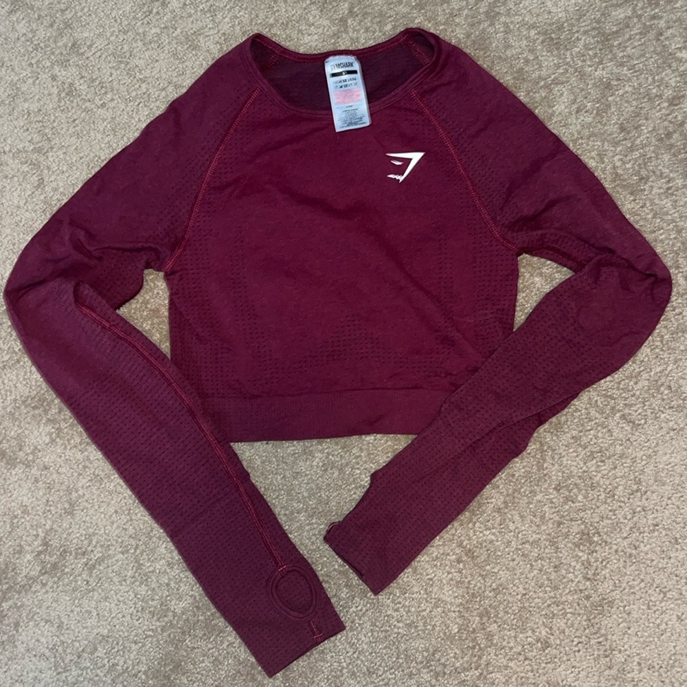 Vital long sleeve cropped maroon top gymshark